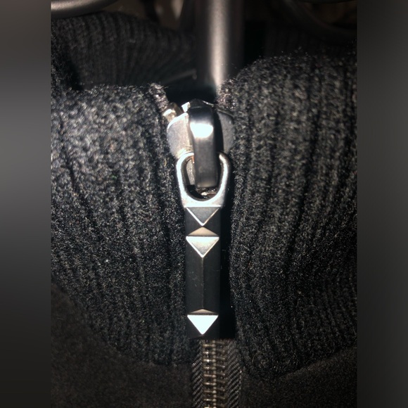 Ladies medium BCBGMAXAZRIA winter jacket - Picture 12 of 15